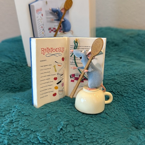 Ratatouille Hallmark Ornament - Picture 6 of 7